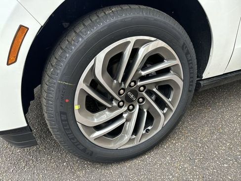 New 2025 Lincoln Navigator L Reserve image 10