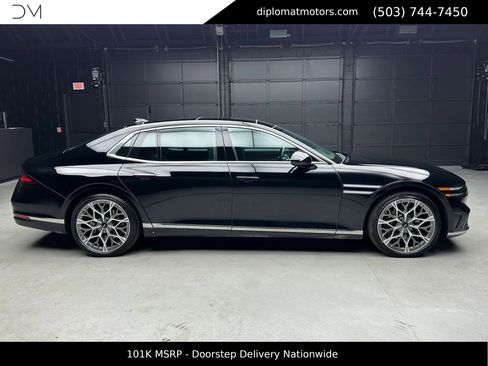 Used 2025 Genesis G90 3.5T image 7