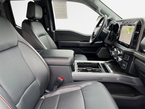 Used 2023 Ford F350 Lariat w/ Tow Technology Package image 29