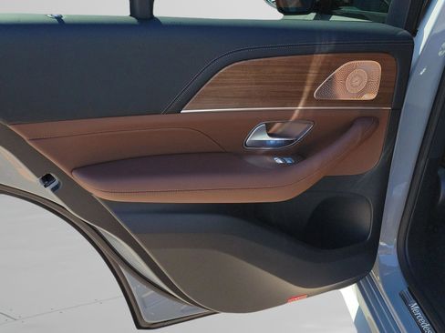 New 2026 Mercedes-Benz GLE 580 4MATIC image 28