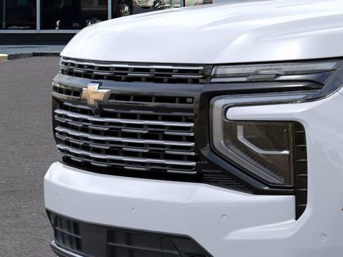 New 2026 Chevrolet Suburban High Country image 13