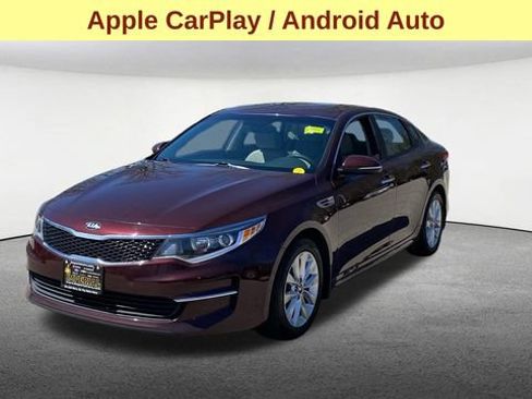 Used 2018 Kia Optima LX w/ 17" Alloy Wheels Package FWD image 4