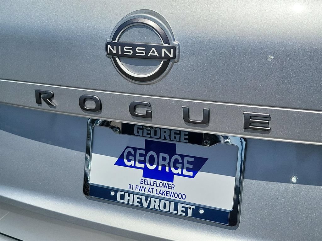 Used 2024 Nissan Rogue SV AWD/4WD image 22