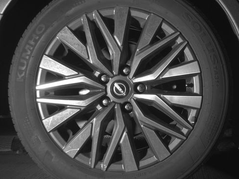 Used 2025 Nissan Altima 2.5 SV FWD image 15