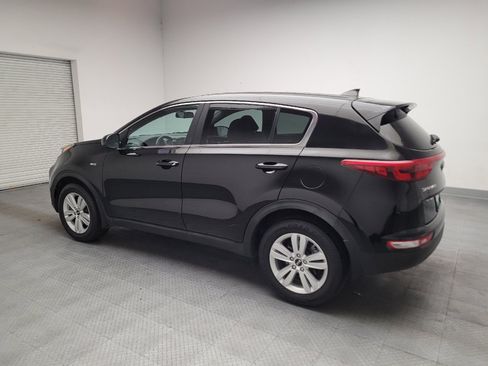 Used 2017 Kia Sportage LX AWD/4WD image 3