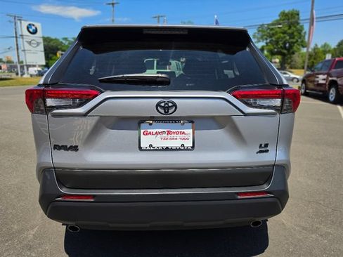 Used 2023 Toyota RAV4 LE AWD/4WD image 6