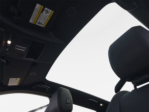 New 2026 Land Rover Discovery Sport Landmark image 30