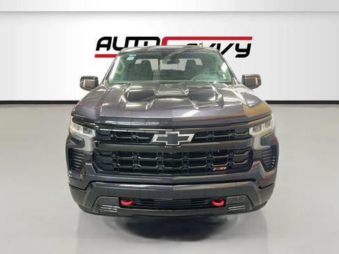 Used 2022 Chevrolet Silverado 1500 LT Trail Boss w/ LT Trail Boss Premium Package AWD/4WD image 2