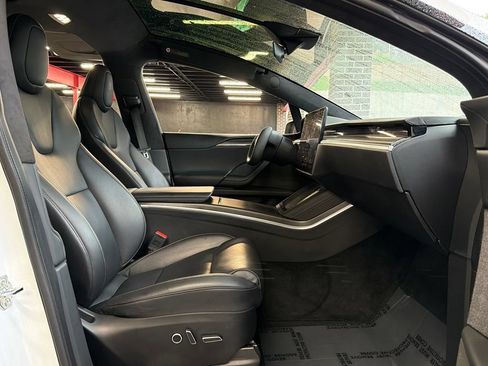 Used 2022 Tesla Model X Plaid AWD/4WD image 33