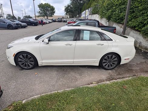 Used 2016 Lincoln MKZ Black Label AWD/4WD image 2