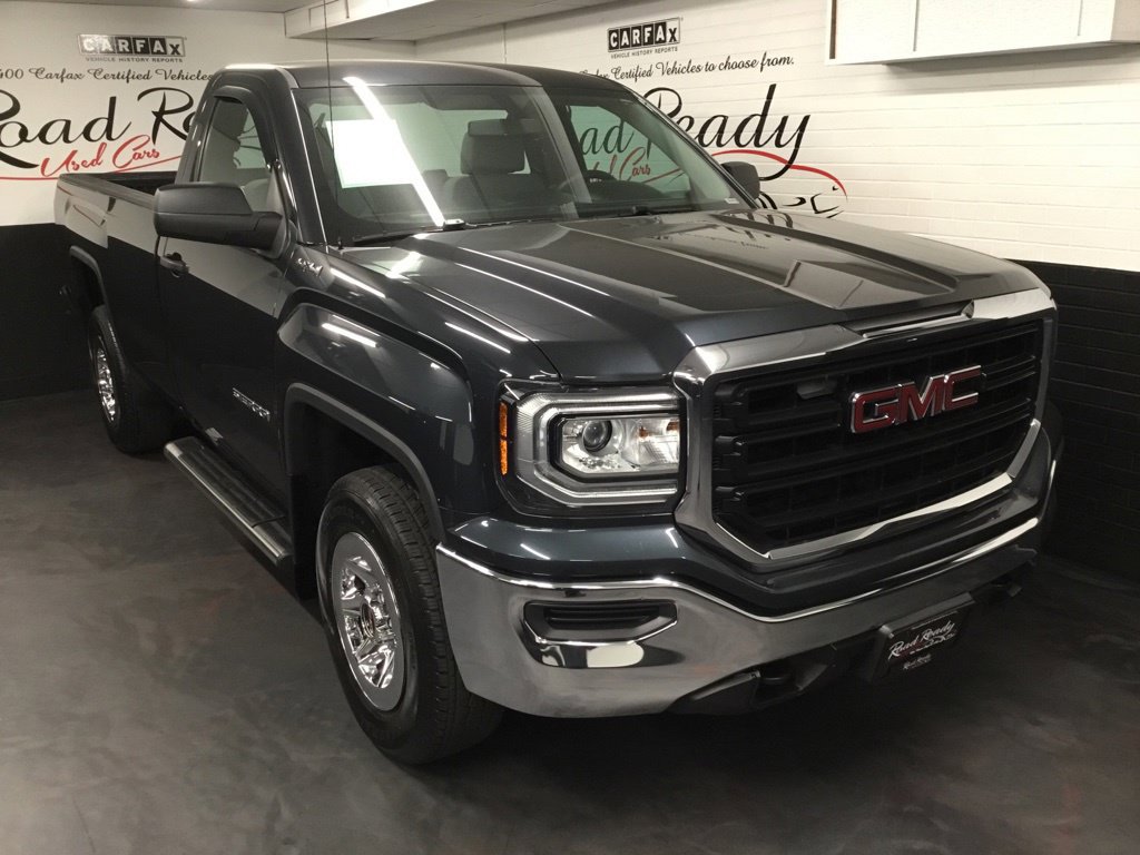 Used 2017 GMC Sierra 1500 4x4 Regular Cab w/ Sierra Convenience Package image 2