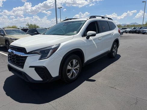 Used 2023 Subaru Ascent Premium w/ Convenience Package AWD/4WD image 3