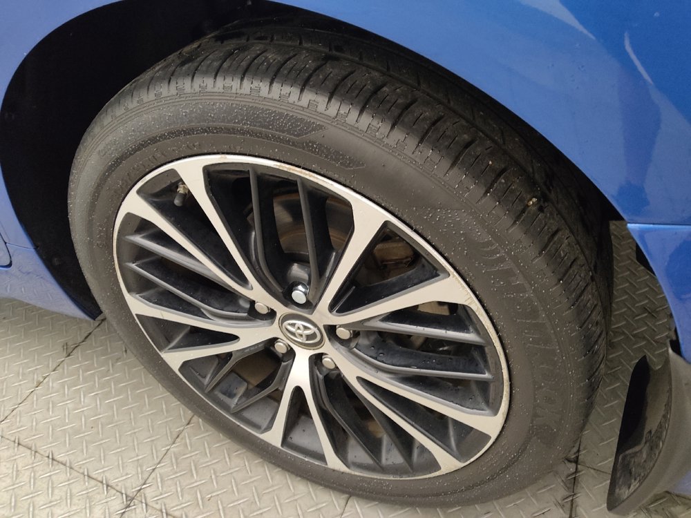 Used 2019 Toyota Camry SE FWD image 31