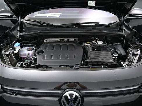 New 2026 Volkswagen Tiguan SEL R-Line AWD/4WD image 15