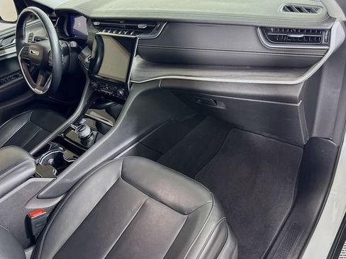 Used 2021 Jeep Grand Cherokee L Limited image 31