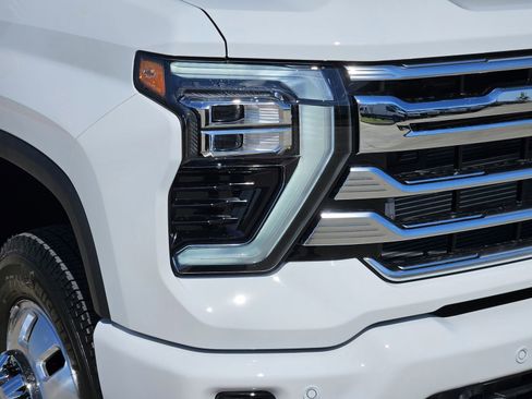 New 2026 Chevrolet Silverado 3500 High Country w/ Technology Package image 9