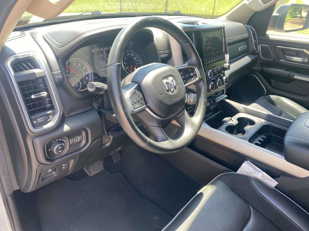 Used 2019 RAM 1500 Laramie AWD/4WD image 22