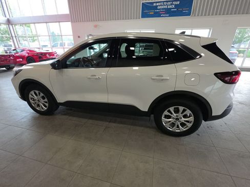 Used 2023 Ford Escape Active AWD/4WD image 14