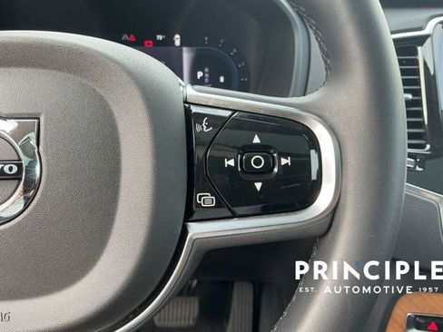 Certified 2024 Volvo XC90 B5 Plus AWD/4WD image 21