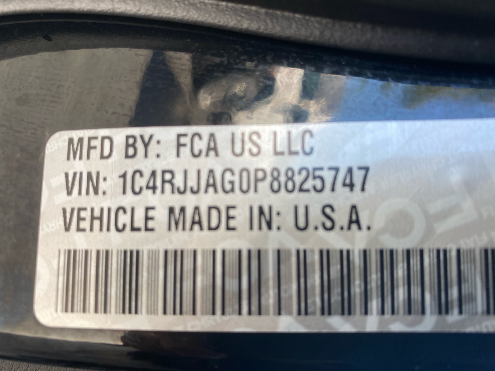 Used 2023 Jeep Grand Cherokee L Laredo RWD image 32