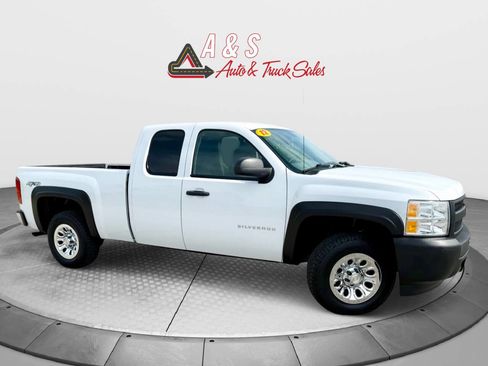 Used 2012 Chevrolet Silverado 1500 W/T image 1