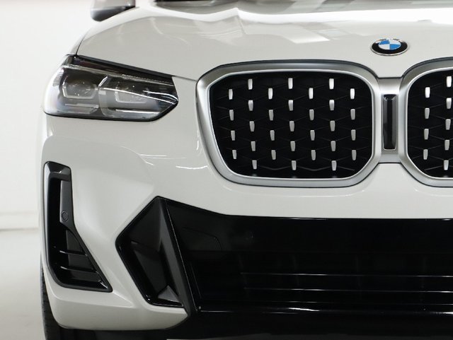 Used 2024 BMW X4 xDrive30i w/ M Sport Package AWD/4WD image 43