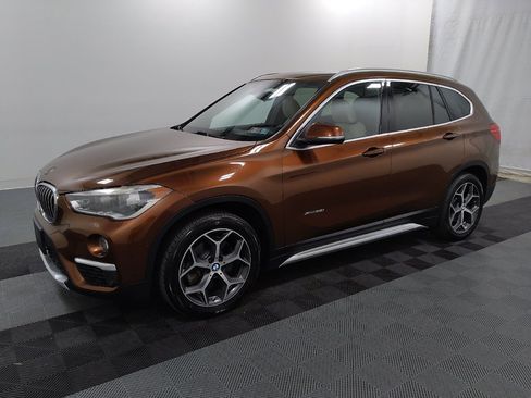 Used 2017 BMW X1 xDrive28i AWD/4WD image 2