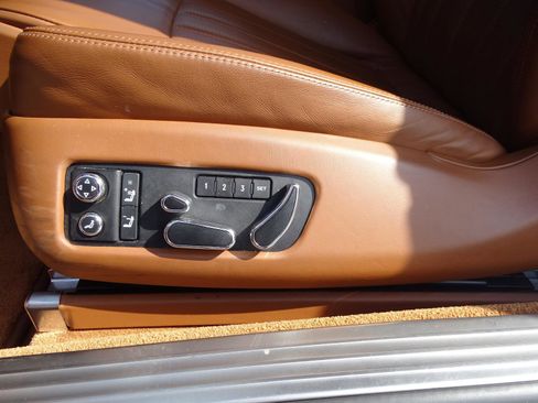 Used 2014 Bentley Continental GT image 33