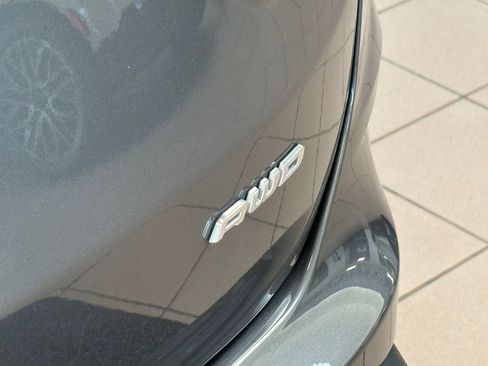 Used 2023 Ford Edge SEL w/ Convenience Package AWD/4WD image 10