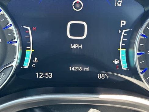 Used 2026 Chrysler Pacifica Select FWD image 22
