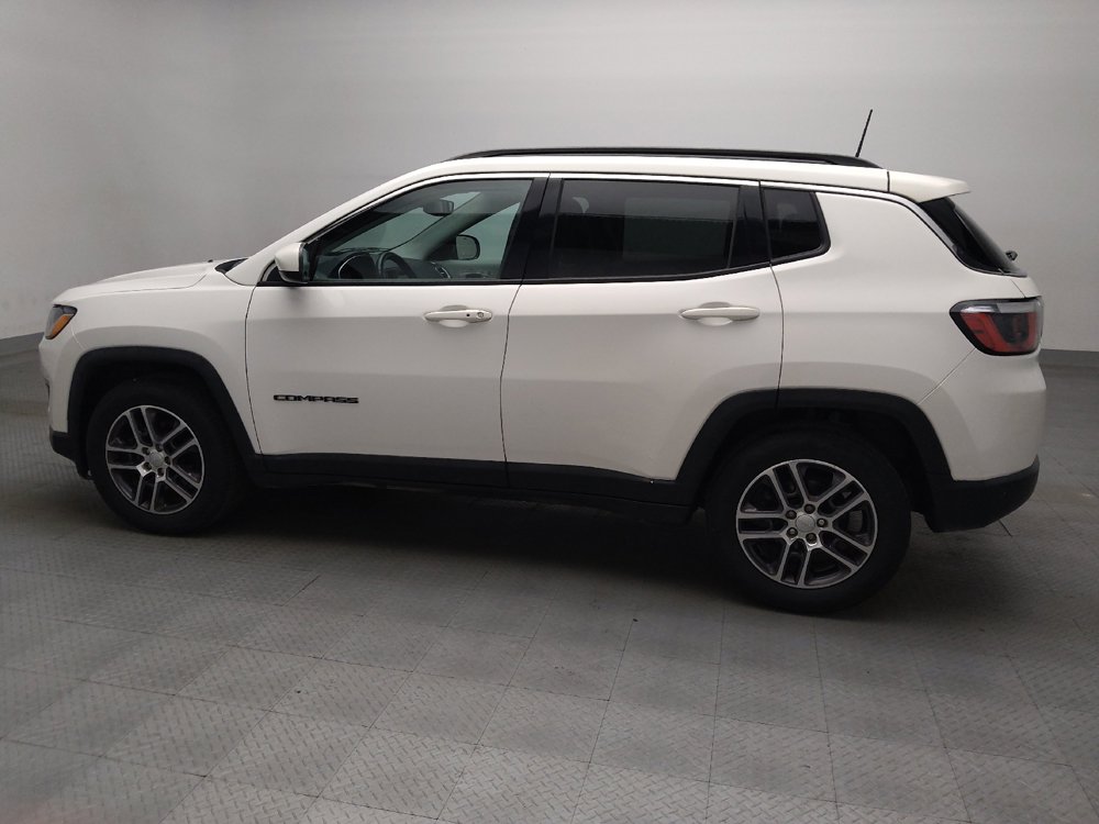 Used 2018 Jeep Compass Latitude w/ Popular Equipment Group FWD image 3