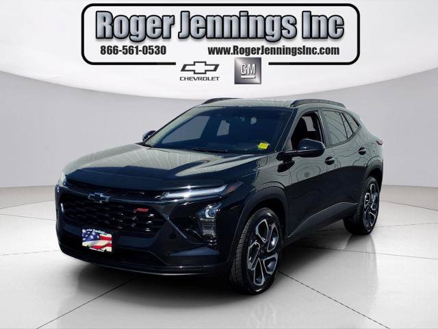 Used 2024 Chevrolet Trax RS w/ Sunroof Package FWD image 1