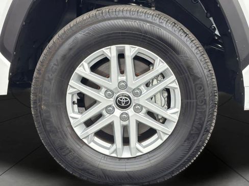 Used 2024 Toyota Tundra SR5 w/ SR5 Premium Package image 11