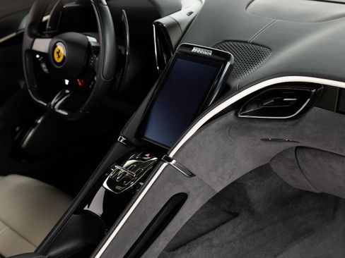Certified 2021 Ferrari Roma RWD image 72