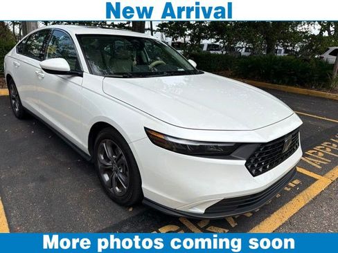 Used 2023 Honda Accord EX image 1