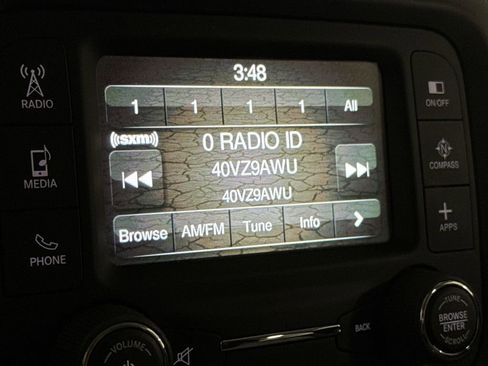 Used 2017 Jeep Renegade Sport w/ Power & Air Group image 14