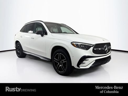 Used 2023 Mercedes-Benz GLC 300 4MATIC image 1