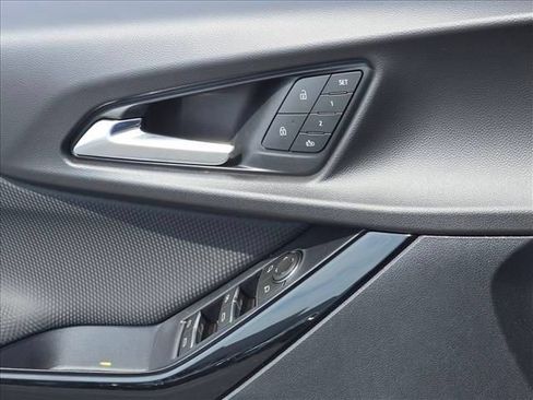 New 2026 Chevrolet Equinox RS w/ Convenience Package III AWD/4WD image 20