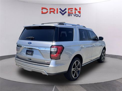 Used 2020 Ford Expedition Limited w/ Texas Edition Package RWD image 4