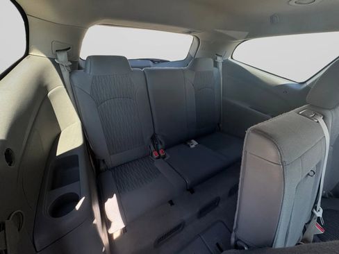 Used 2017 Chevrolet Traverse LS image 33