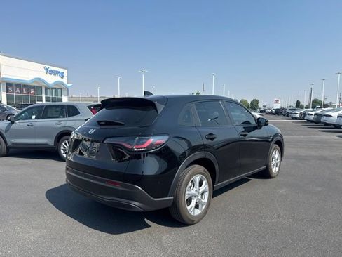 Used 2025 Honda HR-V LX image 4