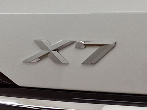 New 2026 BMW X7 xDrive40i w/ Premium Package image 21