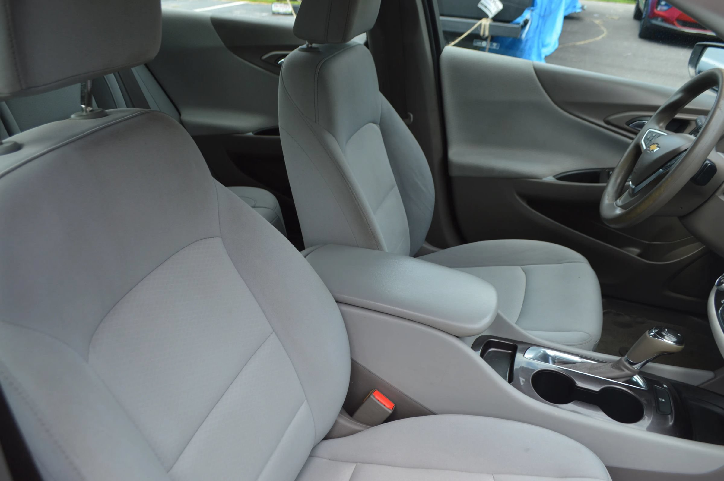 Used 2017 Chevrolet Malibu LS FWD image 23