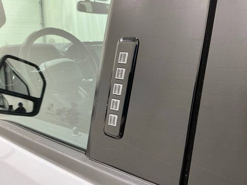 Used 2022 Ford F150 XLT w/ Equipment Group 302A High image 10