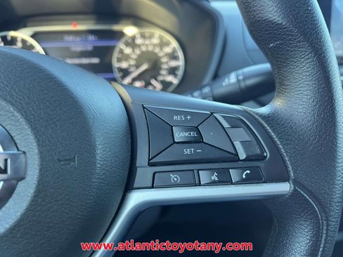 Used 2022 Nissan Altima 2.5 SV image 26