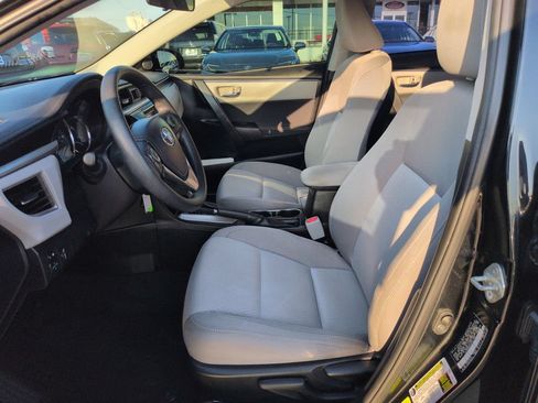 Used 2016 Toyota Corolla LE FWD image 10