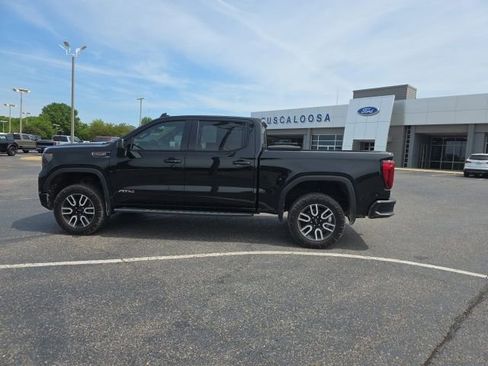 Used 2023 GMC Sierra 1500 AT4 w/ AT4 Premium Package image 6