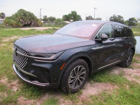 Certified 2024 Lincoln Nautilus Premier w/ Equipment Group 102A AWD/4WD image 3