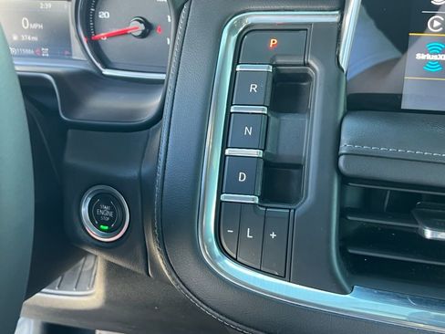 Used 2021 Chevrolet Tahoe LT w/ LT Signature Package AWD/4WD image 32