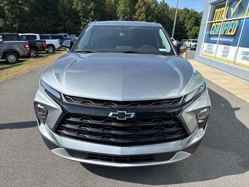 New 2025 Chevrolet Blazer LT w/ Midnight/Sport Edition image 2